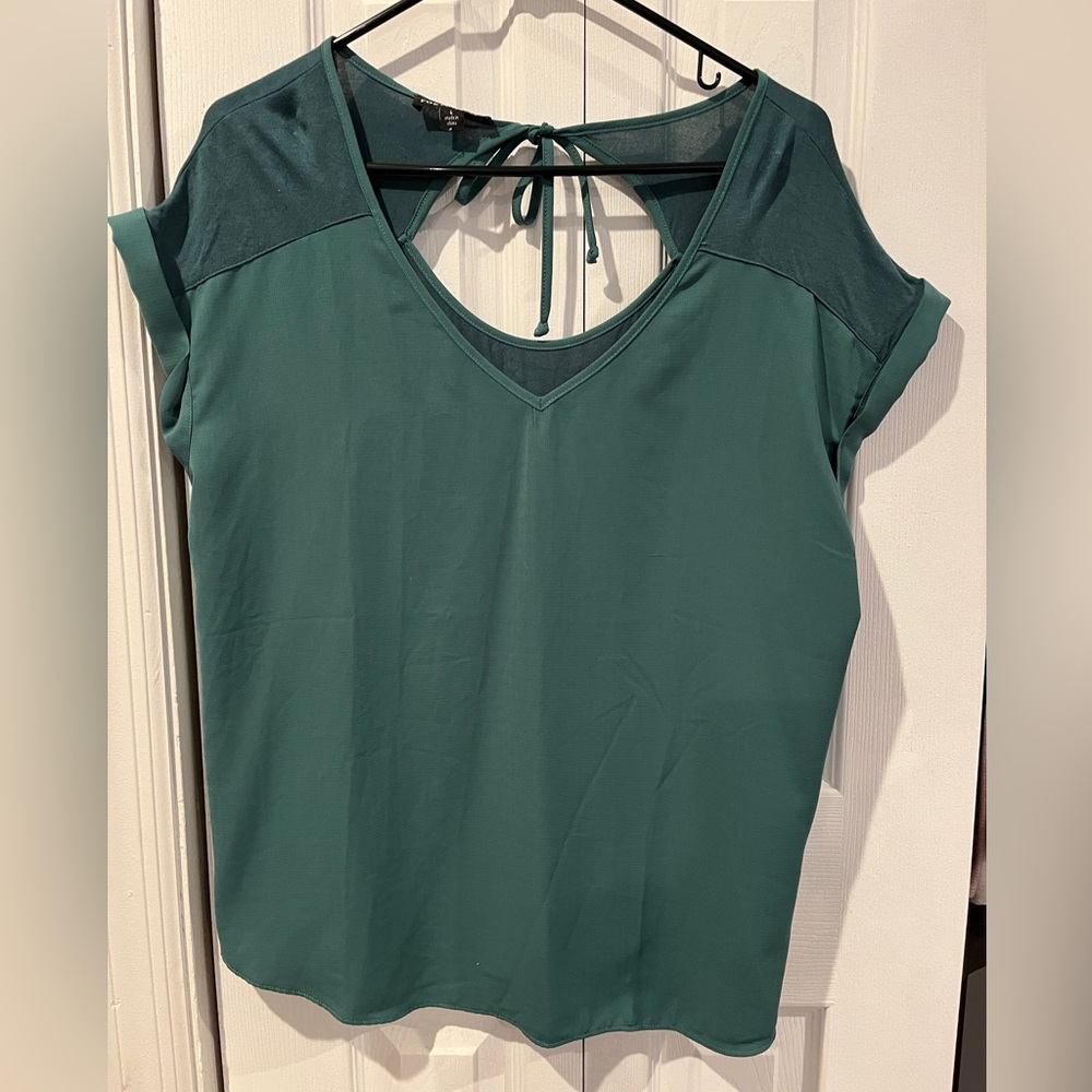 Elegant Green Women's Top